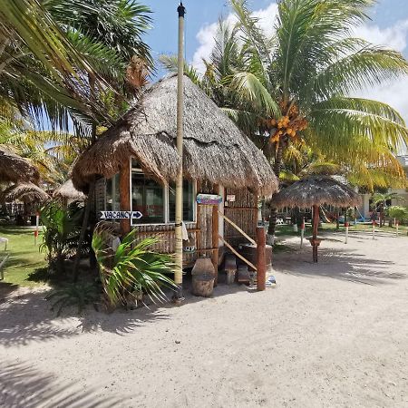 Las Cabanas Del Doctor Mahahual Bagian luar foto