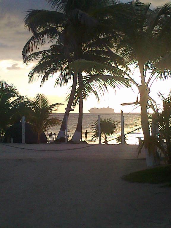 Las Cabanas Del Doctor Mahahual Bagian luar foto