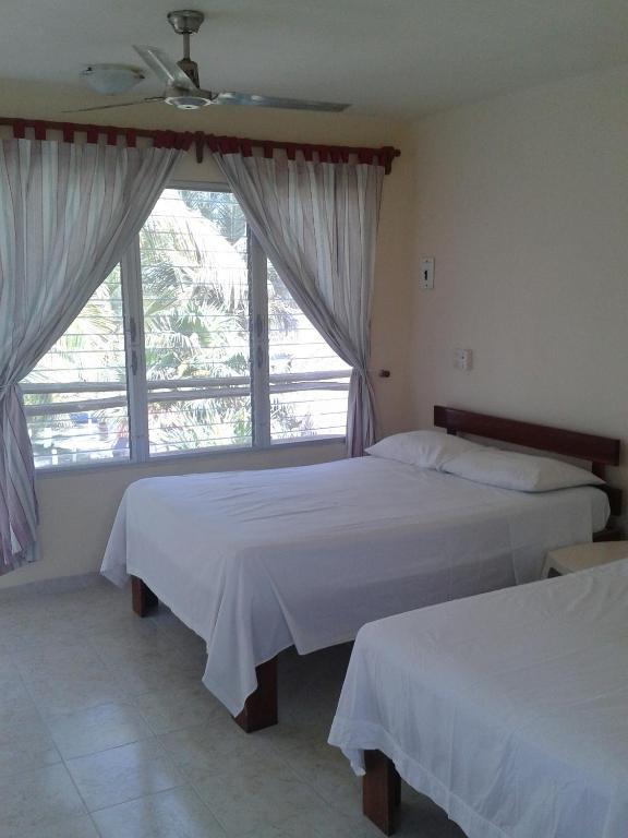 Las Cabanas Del Doctor Mahahual Bagian luar foto