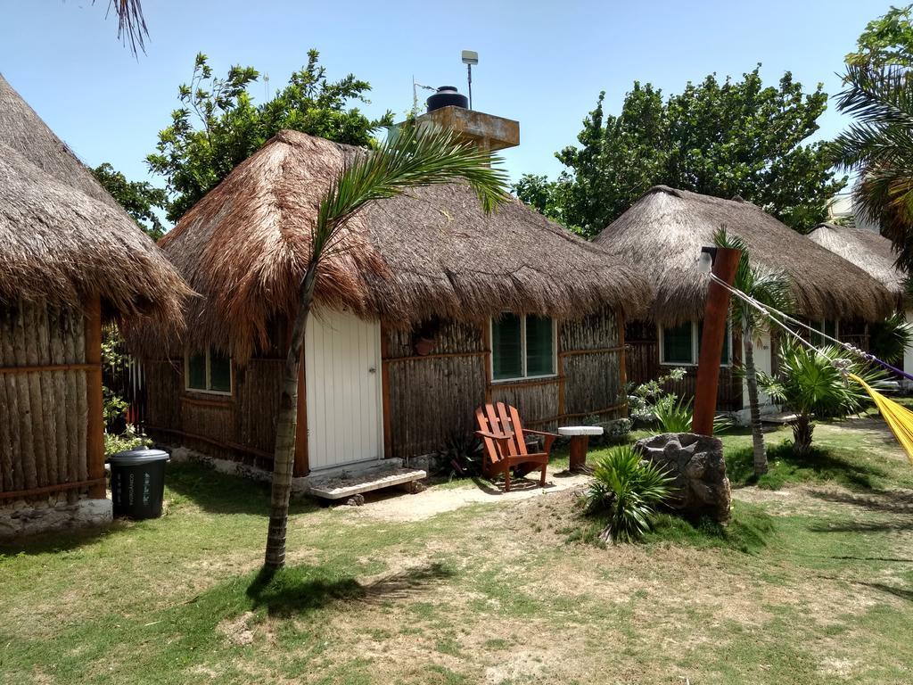 Las Cabanas Del Doctor Mahahual Bagian luar foto