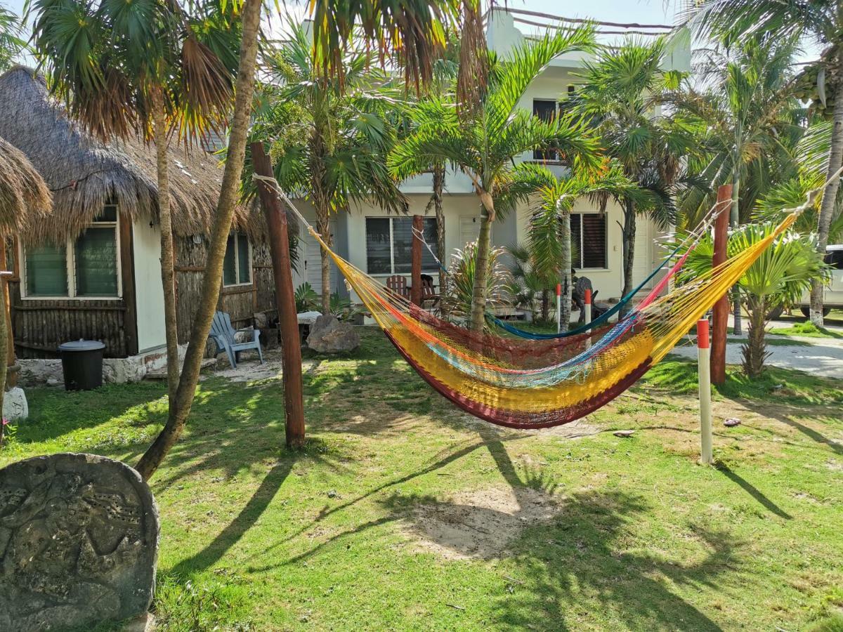 Las Cabanas Del Doctor Mahahual Bagian luar foto