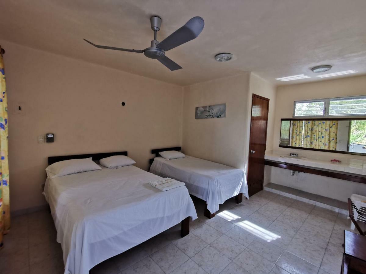 Las Cabanas Del Doctor Mahahual Bagian luar foto