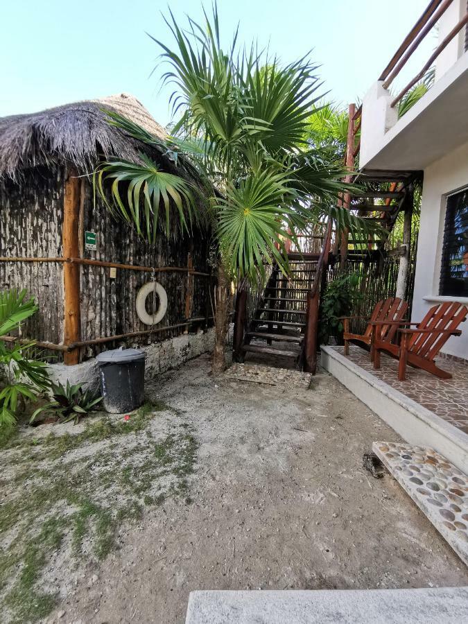 Las Cabanas Del Doctor Mahahual Bagian luar foto