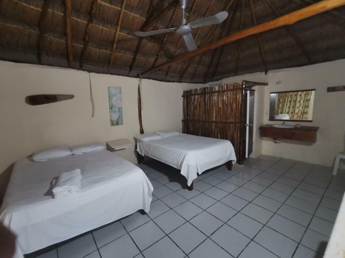 Las Cabanas Del Doctor Mahahual Bagian luar foto
