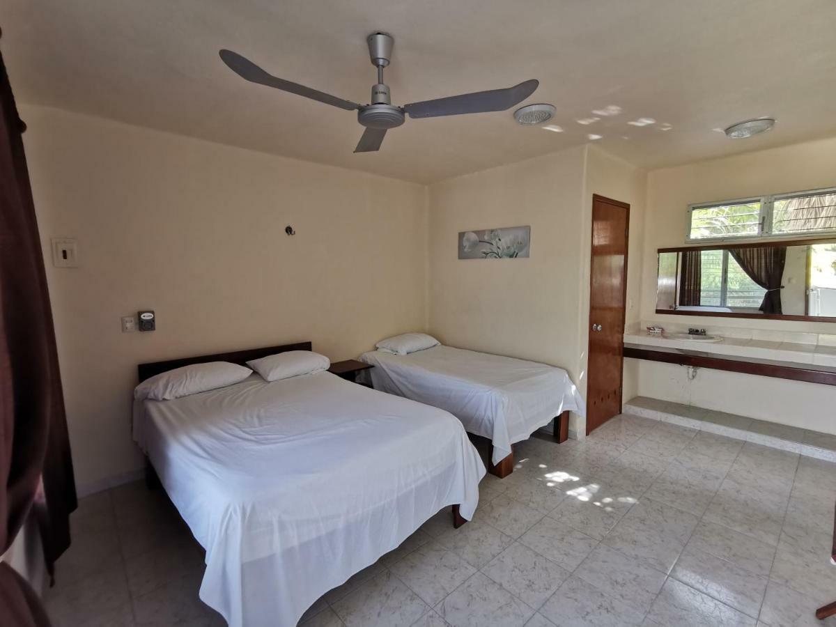 Las Cabanas Del Doctor Mahahual Bagian luar foto